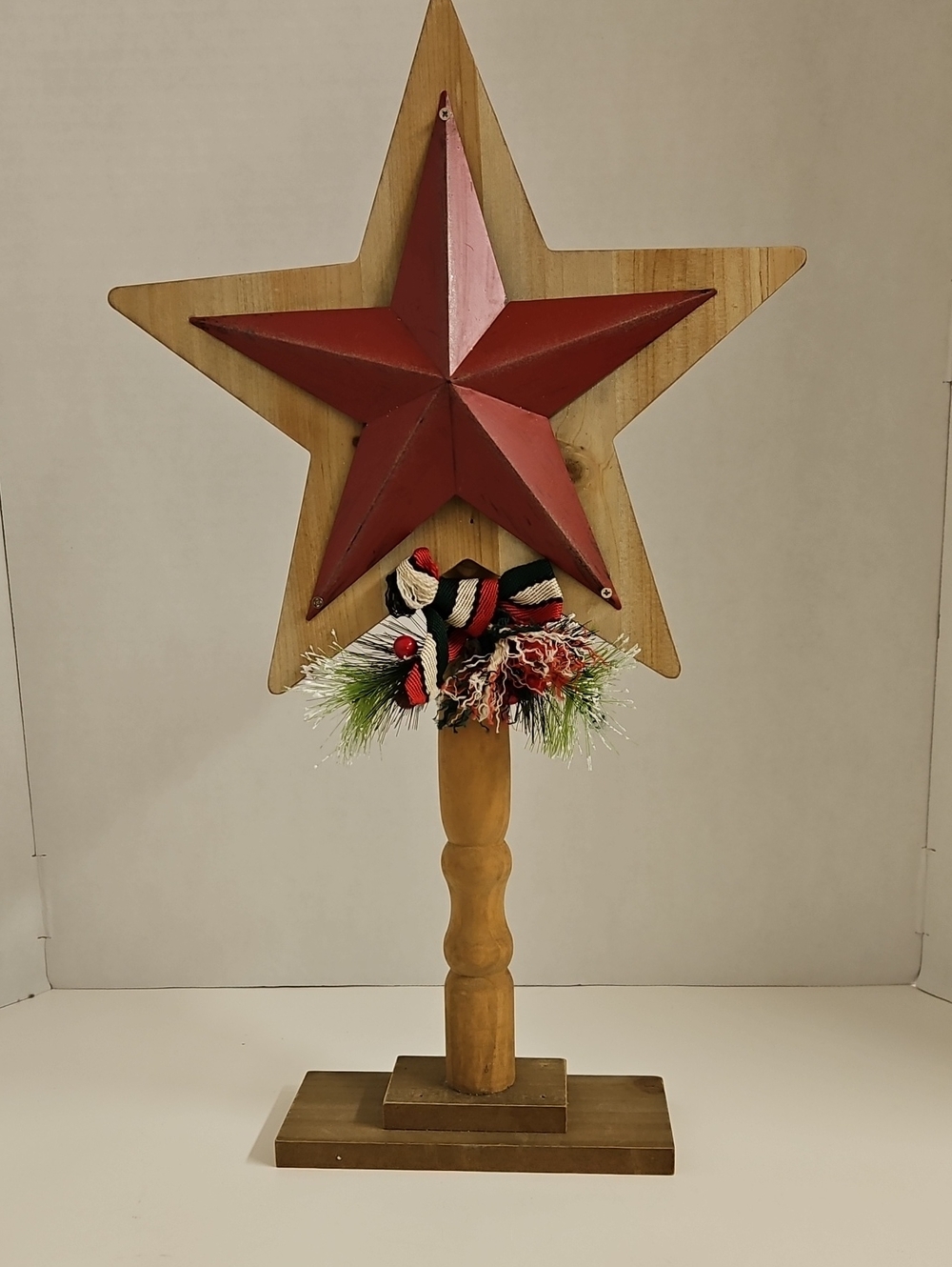 Wooden Holiday Star Table Décor with Red Star Accent